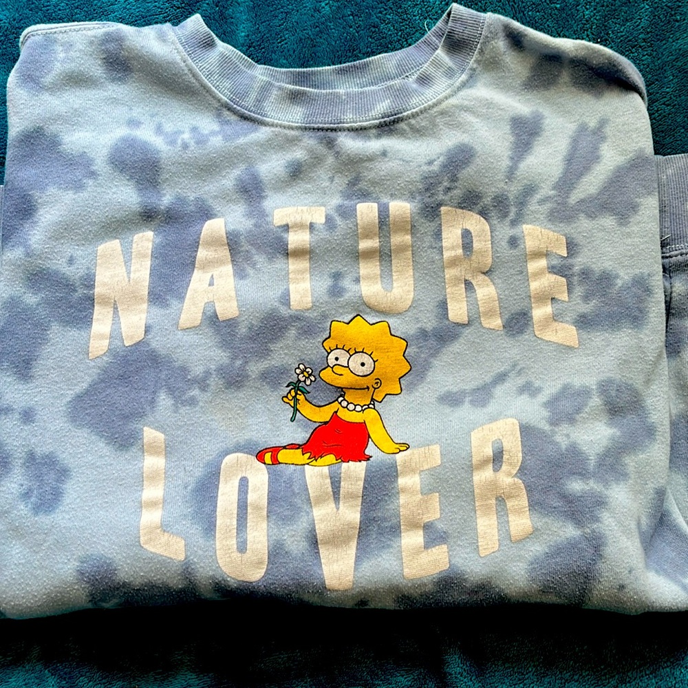 Lisa Simpson Sweatshirt Size M